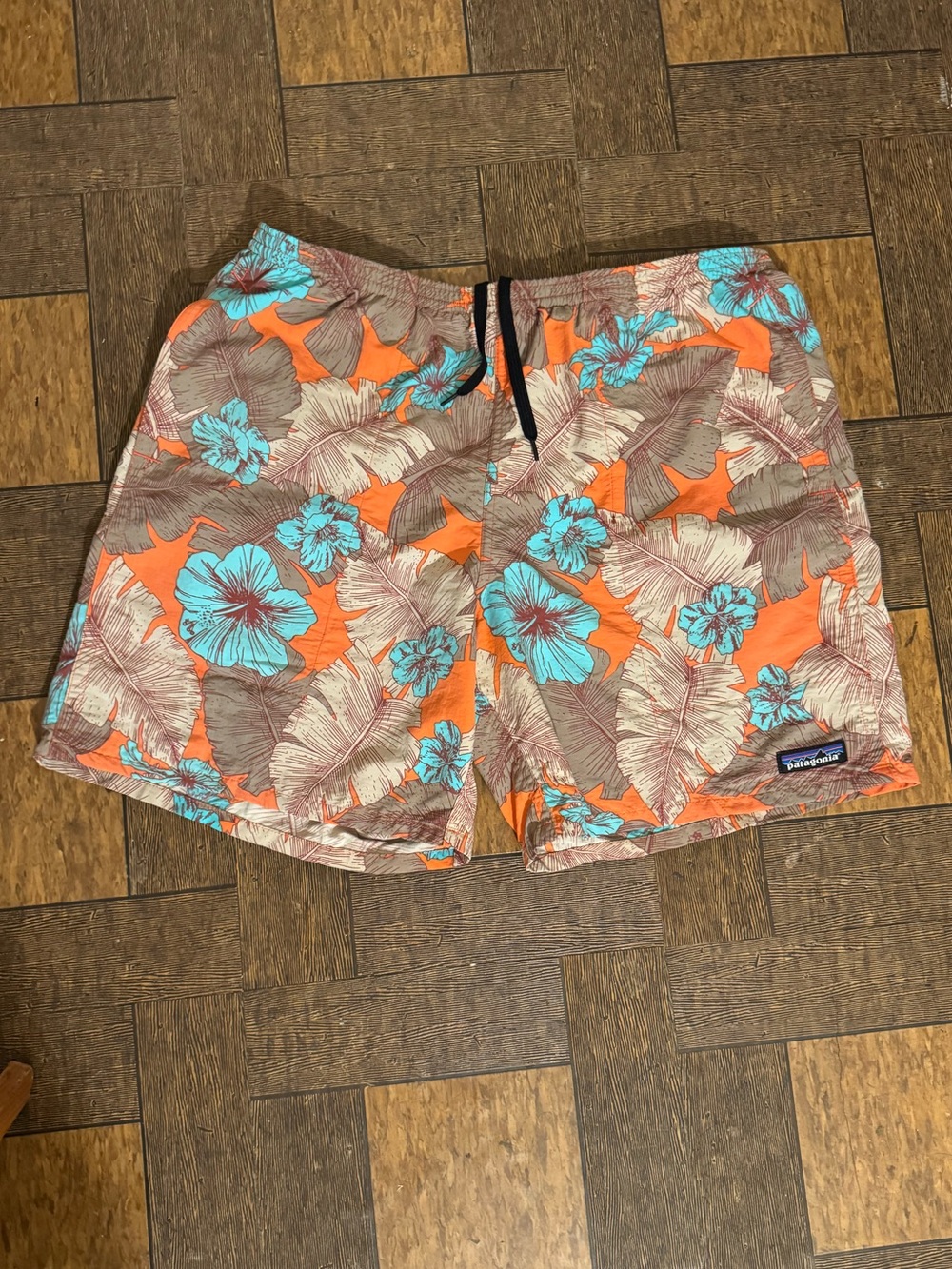 Patagonia 7” Baggies Shorts Nike Dunk Jordan Retro New Balance 990 Adidas Samba